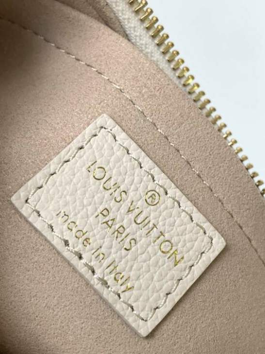 Picture of Louis Vuitton Handbags _SKUfw155213843fw